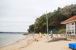 Spielplatz direkt am Strand